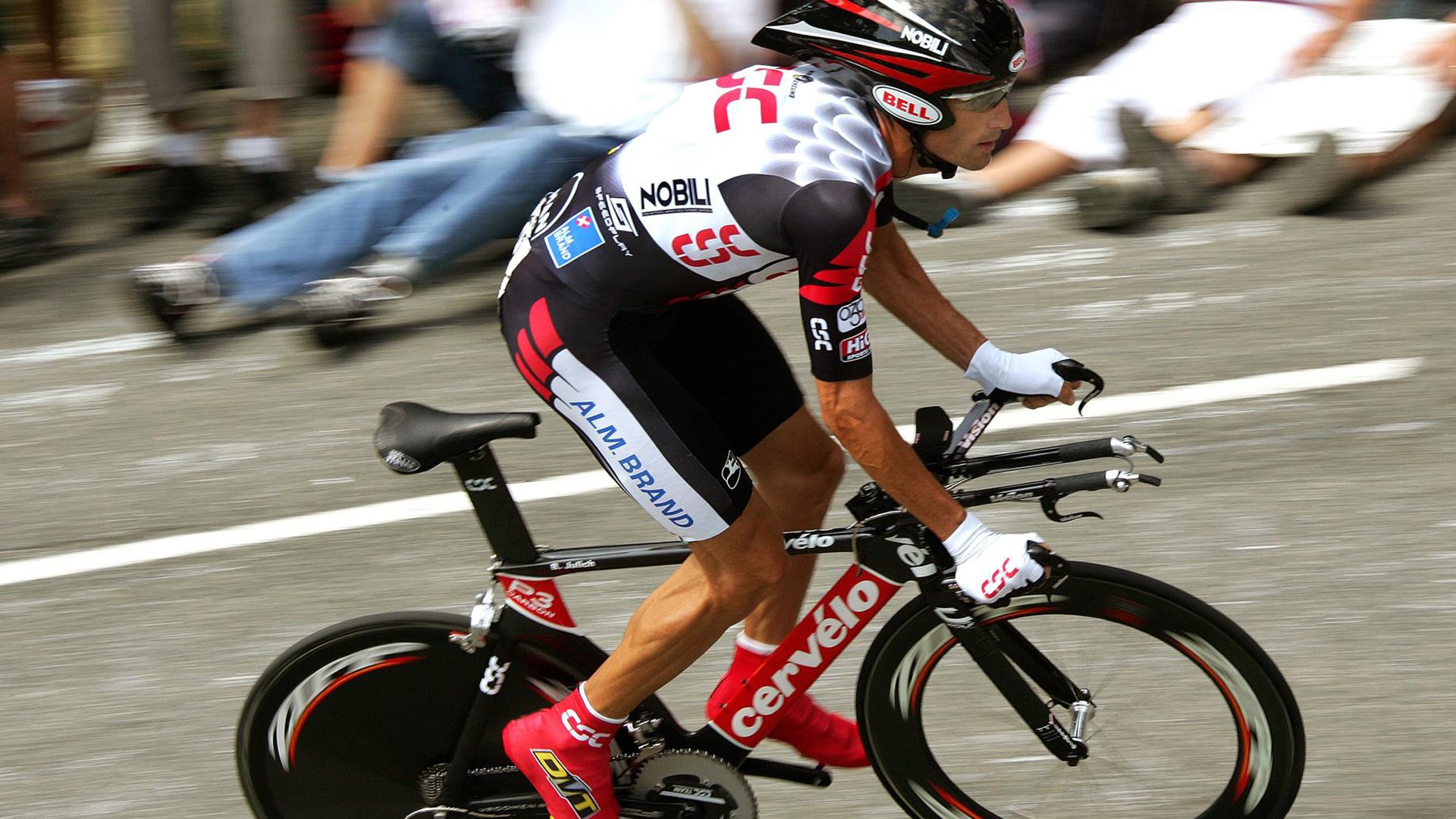 Doinb遭遇十连败,德国队教练面临压力!